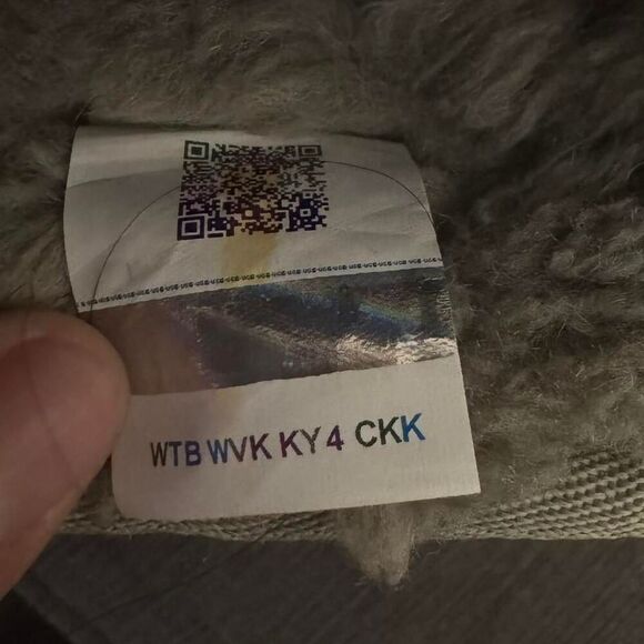 UGG Classic Ultra Mini Platform Booties Women’s 11 Gray Suede Sheepskin 1135092 - Picture 8 of 8